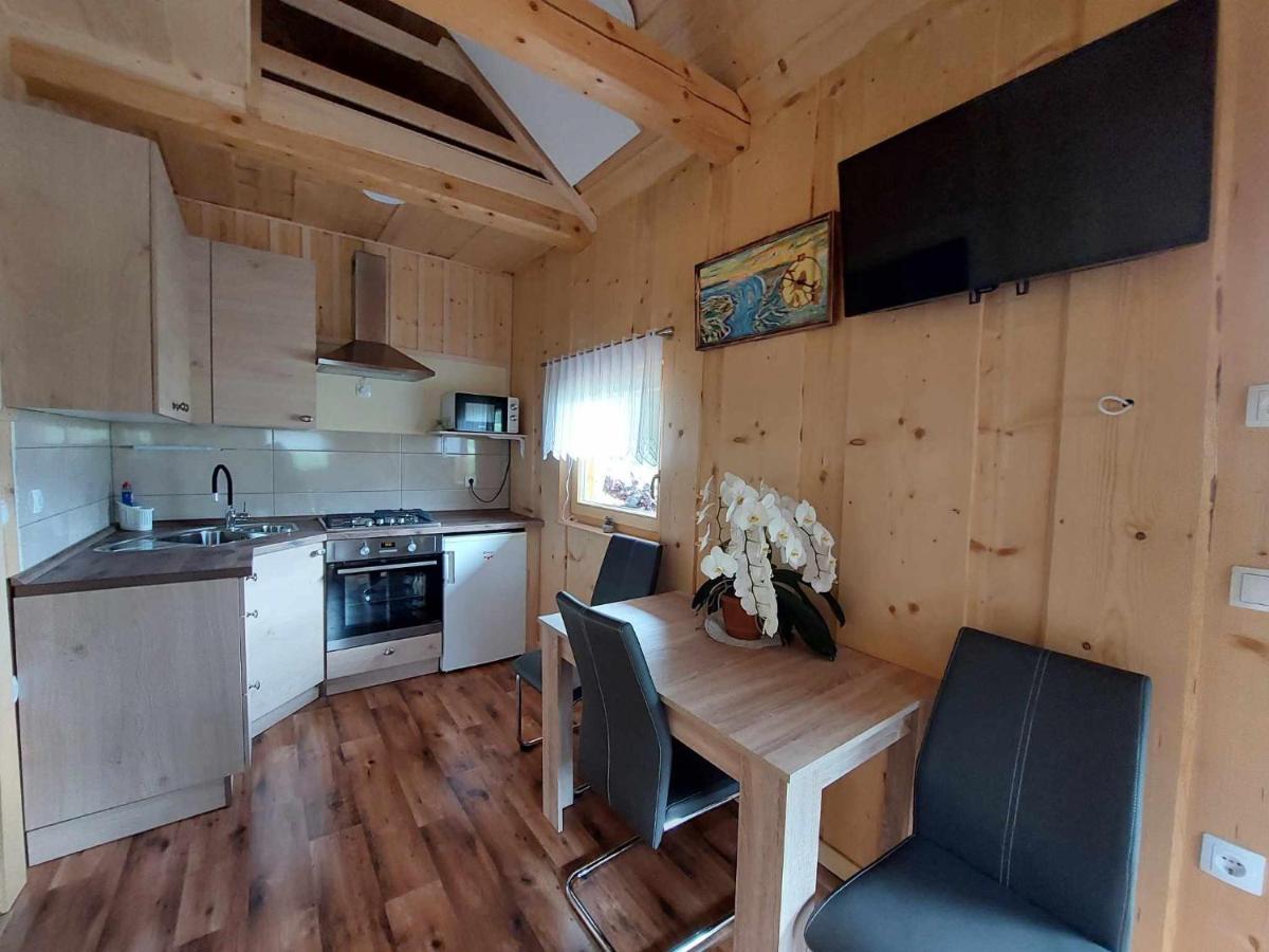 Pocitniska Hiska Lastovka Podvolovljek Exterior foto